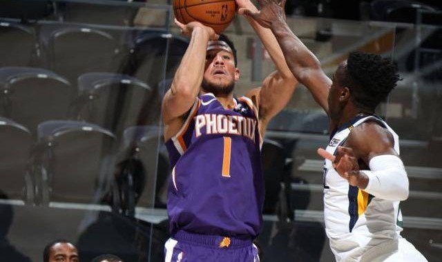  保罗16助攻太阳轻取爵士  