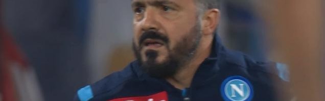  那不勒斯狂轰三十七脚，1-0险胜副班长  